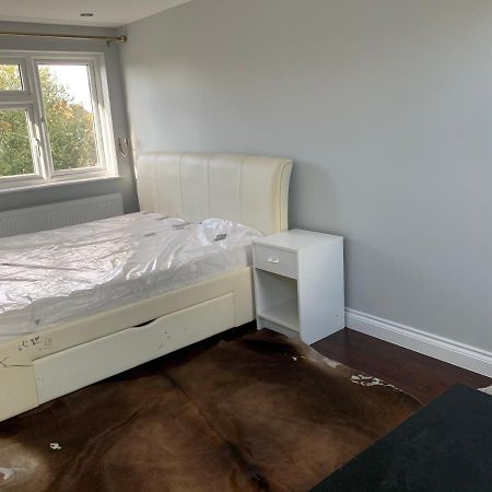 Baoyan Bed & Breakfast London Bagian luar foto