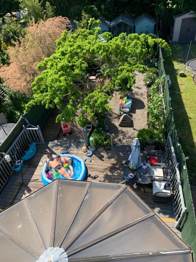 Baoyan Bed & Breakfast London Bagian luar foto