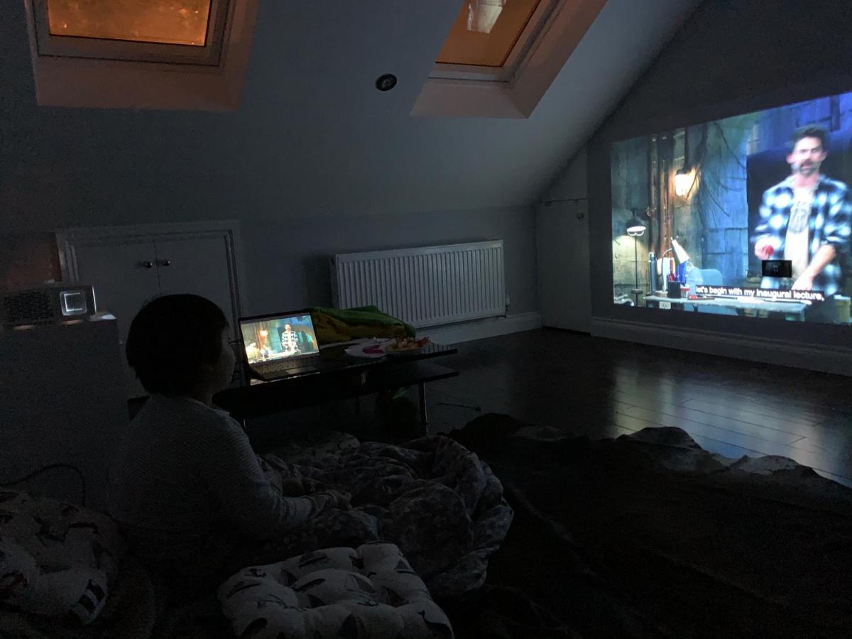Baoyan Bed & Breakfast London Bagian luar foto