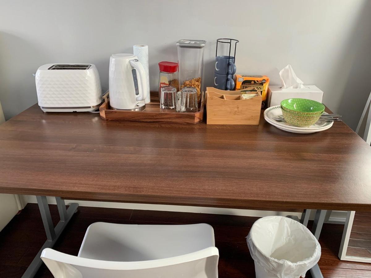 Baoyan Bed & Breakfast London Bagian luar foto